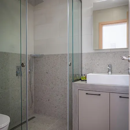 White Luxury Lägenhet *